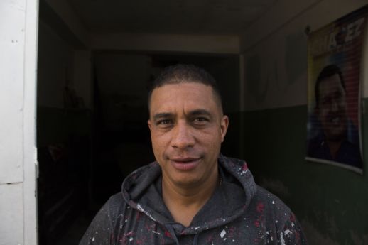 Richard Alvarez, Juventud Bolivariana neighbor 