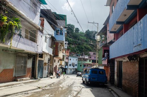 A typical street in the Barrios